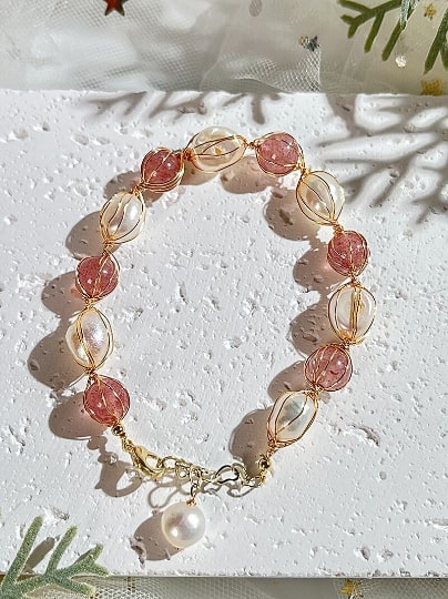New hand-wound strawberry crystal pearl bracelet,Handmade Women Stretchy Bracelet,Healing Crystal Bracelet,Gemstone Bracelet - pearl-shell