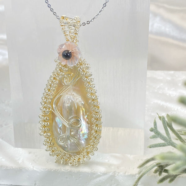 Handmade wire wrapping baroque pearl Pendant - pearlsclam